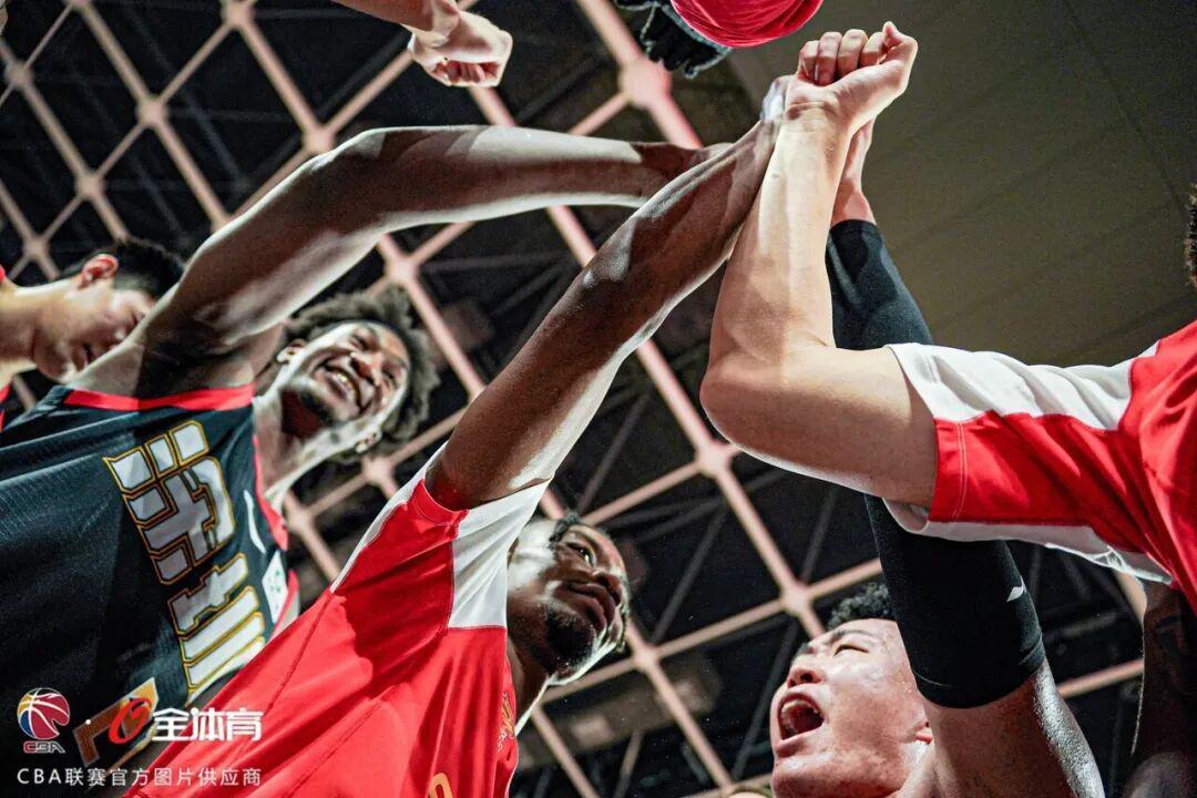 如意体育官方网站-连克强敌 深圳马可波罗队风头正劲