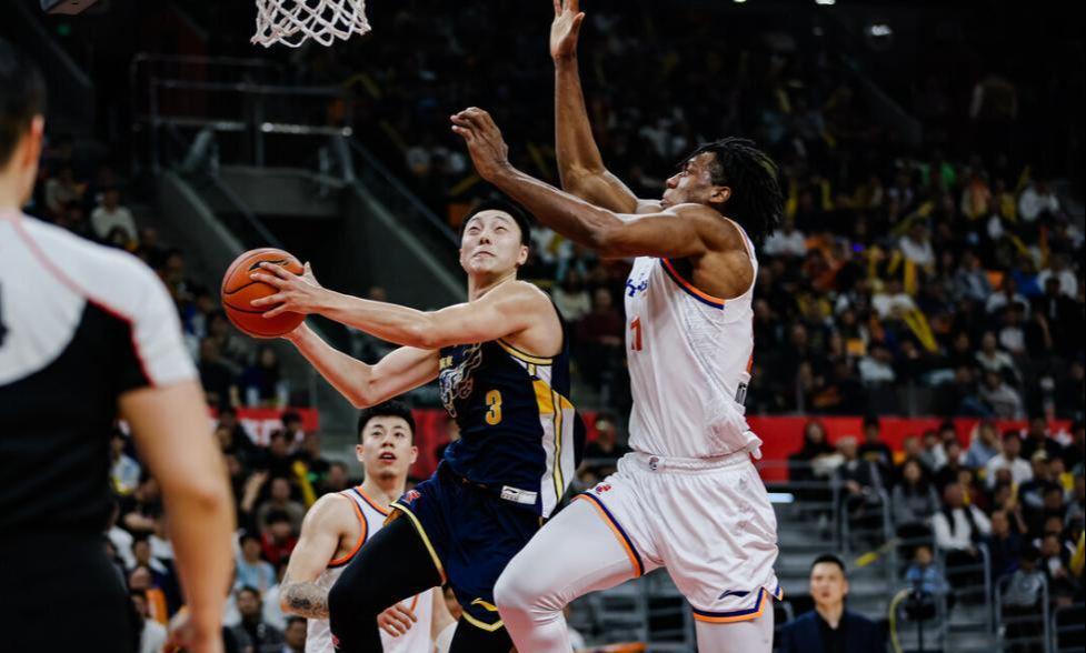 如意体育-辽宁打出神剧本，深圳爆冷跌出前四，一阶段仅2队有冠军相