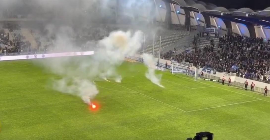 如意体育官方平台-好事多磨，勒芒冲甲关键战本取胜，但因对手球迷投掷烟雾弹比赛腰斩